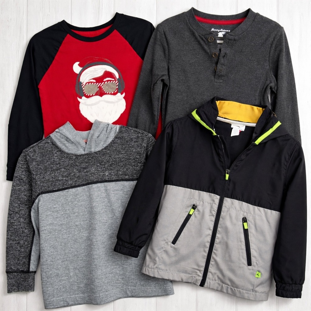 Tommy Bahama Boys Bundle - Size 5/6
2 Sweaters & 2 Jackets - Like New